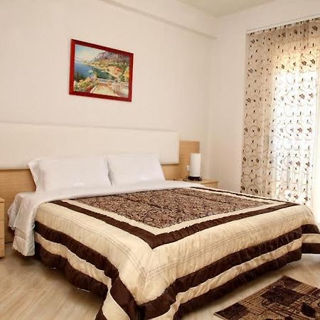 Martin Apartment Vlorë 外观 照片