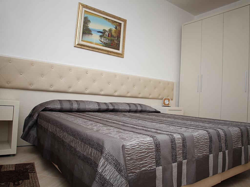 Martin Apartment Vlorë 外观 照片